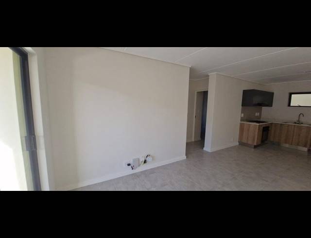 2 BEDROOM PROPERTY TO RENT IN GREENBAY ECO ESTATE